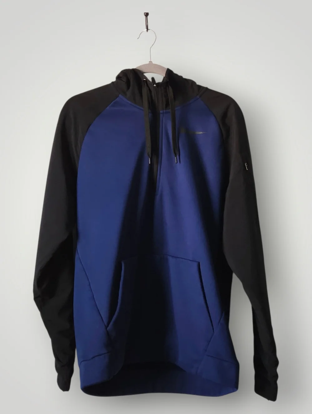 Nike Dri-FIT Navy Black Colorblock Fleece Hoodie Medium Gorpcore Stealth Athleti